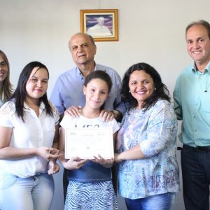 Telecentro-entrega-certificados-para-nova-turma-de-formandos-(24) Telecentro-entrega-certificados-para-nova-turma-de-formandos-(24)