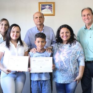 Telecentro-entrega-certificados-para-nova-turma-de-formandos-(26) Telecentro-entrega-certificados-para-nova-turma-de-formandos-(26)