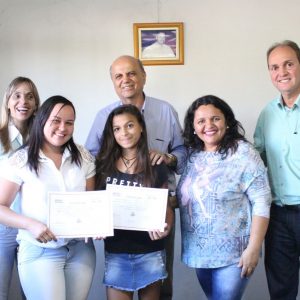 Telecentro-entrega-certificados-para-nova-turma-de-formandos-(27) Telecentro-entrega-certificados-para-nova-turma-de-formandos-(27)