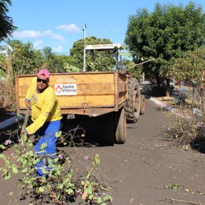 Prefeitura promove melhorias em vários pontos da cidade Prefeitura promove melhorias em vários pontos da cidade