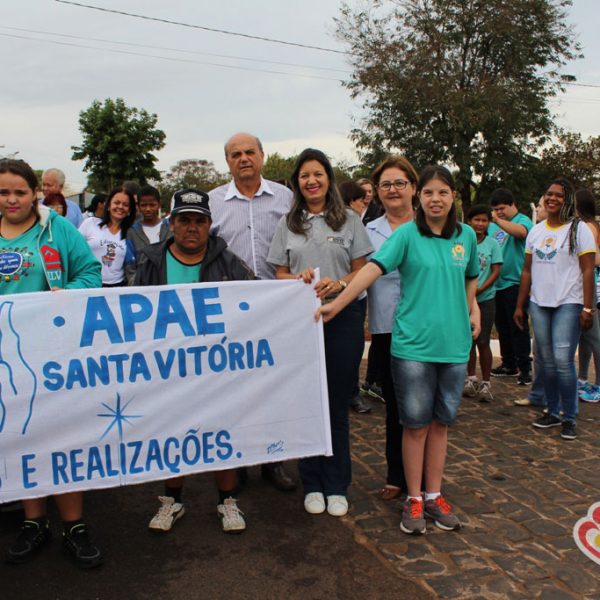 APAE-de-Santa-Vitória-celebra-ações-de-conscientização-na-Semana-Nacional-das-Pessoas-com-Deficiência-(1) APAE-de-Santa-Vitória-celebra-ações-de-conscientização-na-Semana-Nacional-das-Pessoas-com-Deficiência-(1)