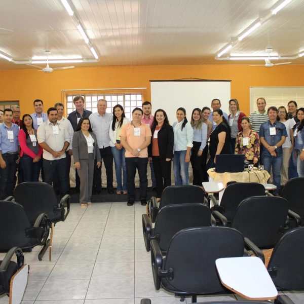 Prefeitura qualifica servidores visando mais eficiência e transparência nas compras e licitações