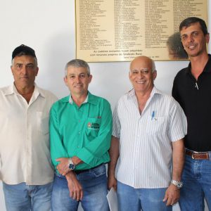 XXI Simpósio de Pecuária de Leite – Santa Vitoria (12) XXI Simpósio de Pecuária de Leite - Santa Vitoria (12)