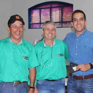 XXI Simpósio de Pecuária de Leite – Santa Vitoria (30) XXI Simpósio de Pecuária de Leite - Santa Vitoria (30)