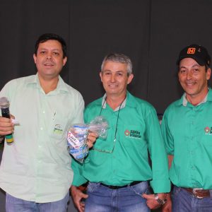 XXI Simpósio de Pecuária de Leite – Santa Vitoria (31) XXI Simpósio de Pecuária de Leite - Santa Vitoria (31)