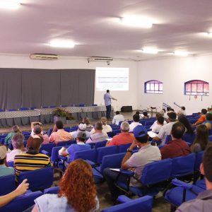 XXI Simpósio de Pecuária de Leite – Santa Vitoria (4) XXI Simpósio de Pecuária de Leite - Santa Vitoria (4)