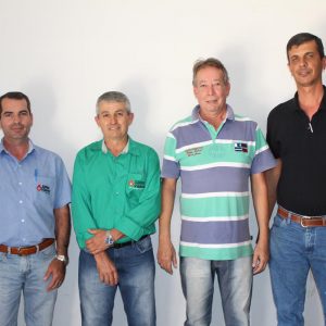 XXI Simpósio de Pecuária de Leite – Santa Vitoria (7) XXI Simpósio de Pecuária de Leite - Santa Vitoria (7)