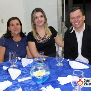 Presença do governador do Distrito, Lions Santa Vitória realiza festiva de posse