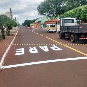 Chaveslândia recebe nova sinalização de trânsito Chaveslândia recebe nova sinalização de trânsito