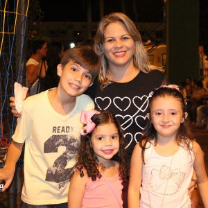 Dia das Criancas e comemorado com grande festa em Santa Vitoria (16)