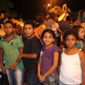 Dia das Criancas e comemorado com grande festa em Santa Vitoria (19)