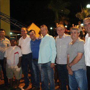 Dia das Criancas e comemorado com grande festa em Santa Vitoria (20)