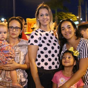 Dia das Criancas e comemorado com grande festa em Santa Vitoria (37)