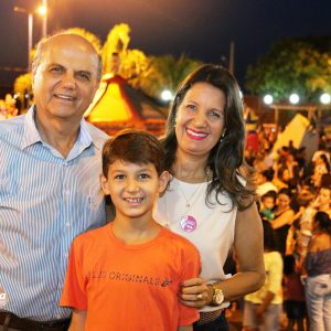 Dia das Criancas e comemorado com grande festa em Santa Vitoria (38)