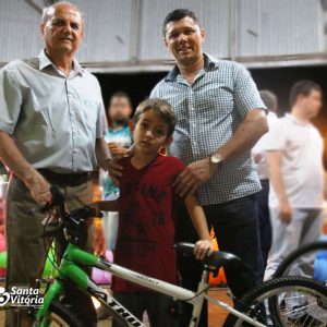 Dia das Criancas e comemorado com grande festa em Santa Vitoria (73)