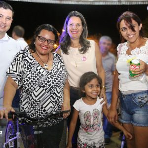 Dia das Criancas e comemorado com grande festa em Santa Vitoria (75)