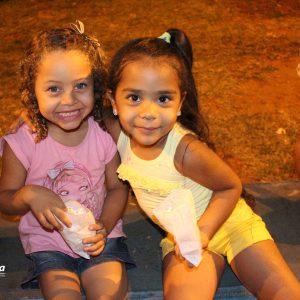 Dia das Criancas e comemorado com grande festa em Santa Vitoria (8)
