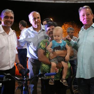 Dia das Criancas e comemorado com grande festa em Santa Vitoria (82)