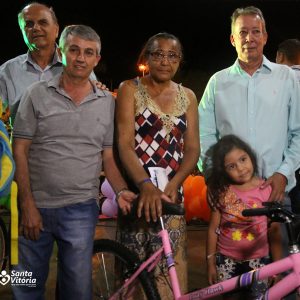 Dia das Criancas e comemorado com grande festa em Santa Vitoria (85)