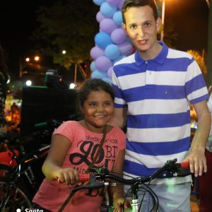 Dia das Criancas e comemorado com grande festa em Santa Vitoria (87)