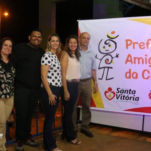 Dia das Criancas e comemorado com grande festa em Santa Vitoria (91)