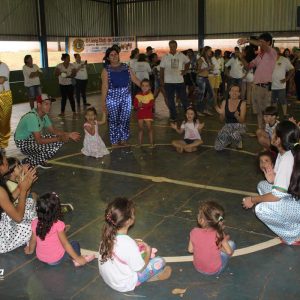 Lions, Rotary e Pastoral da Criança realizam comemoração do Dia das Crianças na quadra da Escola Municipal Tancredo Neves (6)