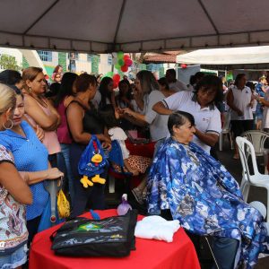 Prefeitura promove Projeto Ação Cidadania no Bairro Vila Rica (30) Prefeitura promove Projeto Ação Cidadania no Bairro Vila Rica (30)