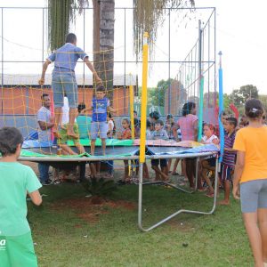 Projeto Aprendendo a Crescer comemora o Dia das Criancas com brincadeiras (18)