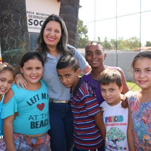 Projeto Aprendendo a Crescer comemora o Dia das Criancas com brincadeiras (20)