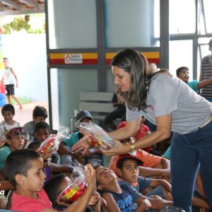 Projeto Aprendendo a Crescer comemora o Dia das Criancas com brincadeiras (24)