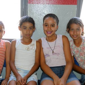 Projeto Aprendendo a Crescer comemora o Dia das Criancas com brincadeiras (8)