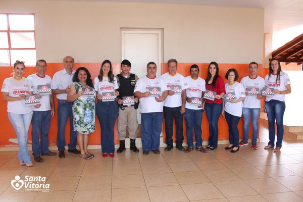 palestra e atividades para criancas marcam o encerramento da Semana Nacional de transito de santa vitoria (1)