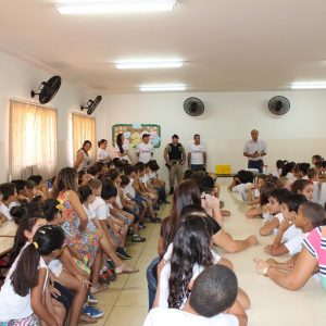 palestra e atividades para criancas marcam o encerramento da Semana Nacional de transito de santa vitoria (3) palestra e atividades para criancas marcam o encerramento da Semana Nacional de transito de santa vitoria (3)