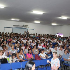 Conferência Municipal de Educação é realizada em Santa Vitória (12) Conferência Municipal de Educação é realizada em Santa Vitória (12)