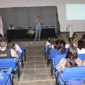 Conferência Municipal de Educação é realizada em Santa Vitória (20) Conferência Municipal de Educação é realizada em Santa Vitória (20)