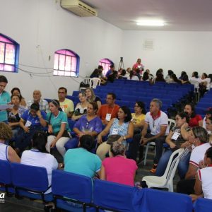 Conferência Municipal de Educação é realizada em Santa Vitória (4) Conferência Municipal de Educação é realizada em Santa Vitória (4)