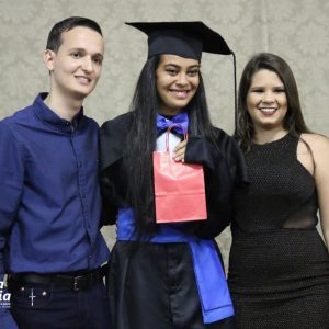 Escola Estadual realiza formatura dos alunos do 3º ano do Ensino Médio (11) Escola Estadual realiza formatura dos alunos do 3º ano do Ensino Médio (11)