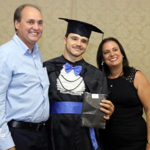 Escola Estadual realiza formatura dos alunos do 3º ano do Ensino Médio (18) Escola Estadual realiza formatura dos alunos do 3º ano do Ensino Médio (18)