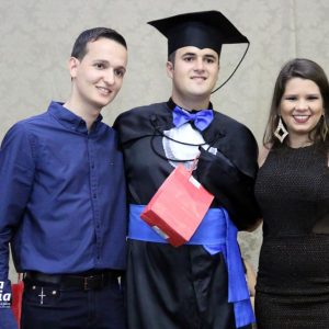 Escola Estadual realiza formatura dos alunos do 3º ano do Ensino Médio (9) Escola Estadual realiza formatura dos alunos do 3º ano do Ensino Médio (9)
