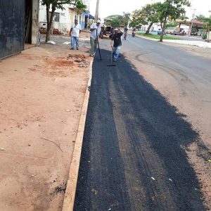 Prefeitura de Santa Vitória realiza nova etapa da operação tapa-buracos Prefeitura de Santa Vitória realiza nova etapa da operação tapa-buracos