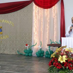 Alunos da Escola Municipal Geraldo Ribeiro recebem diplomas de conclusão da Educação Infantil (13)