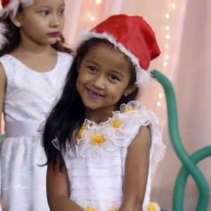 Alunos da Escola Municipal Geraldo Ribeiro recebem diplomas de conclusão da Educação Infantil (38)