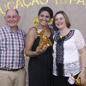 Alunos da Escola Municipal Geraldo Ribeiro recebem diplomas de conclusão da Educação Infantil (58)