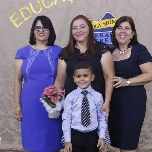 Alunos da Escola Municipal Geraldo Ribeiro recebem diplomas de conclusão da Educação Infantil (59)