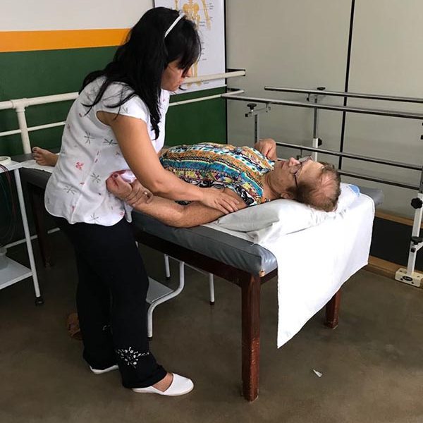 Centro de Fisioterapia apresenta resultados positivos nos atendimentos internos e redução na fila de espera (1)