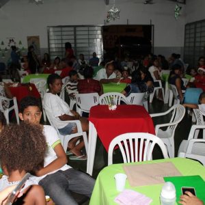 Creche Municipal de Chaveslândia encerra ano letivo com apresentações artísticas sobre o Natal (20) Creche Municipal de Chaveslândia encerra ano letivo com apresentações artísticas sobre o Natal (20)