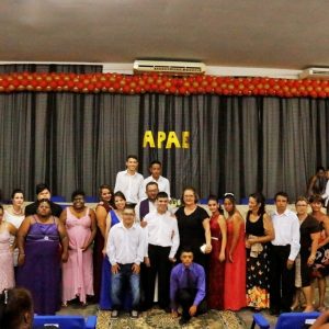 Em noite de emoção e alegria, APAE promove solenidade de formatura da Educação de Jovens e Adultos (8) Em noite de emoção e alegria, APAE promove solenidade de formatura da Educação de Jovens e Adultos (8)