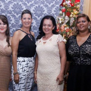 Emoção e alegria marcam solenidade de formatura da Educação Infantil da Escola Municipal Tancredo Neves (2) Emoção e alegria marcam solenidade de formatura da Educação Infantil da Escola Municipal Tancredo Neves (2)