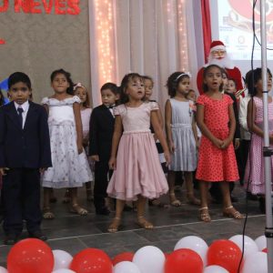 Emoção e alegria marcam solenidade de formatura da Educação Infantil da Escola Municipal Tancredo Neves (32) Emoção e alegria marcam solenidade de formatura da Educação Infantil da Escola Municipal Tancredo Neves (32)