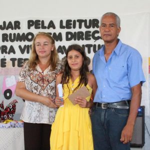 Escola Municipal Luiz Dib promove manhã festiva com culminância de projetos e feira de empreendedorismo (32)